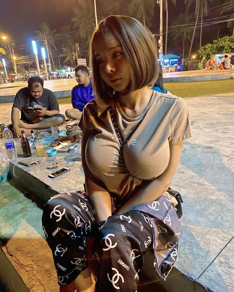 2020 01 24 14 28 41 UTC 768x960