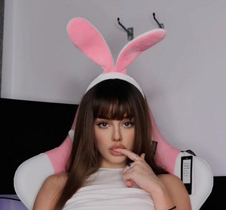 C2E6EFA1 B167 443D 889B D0B9B9290CC9