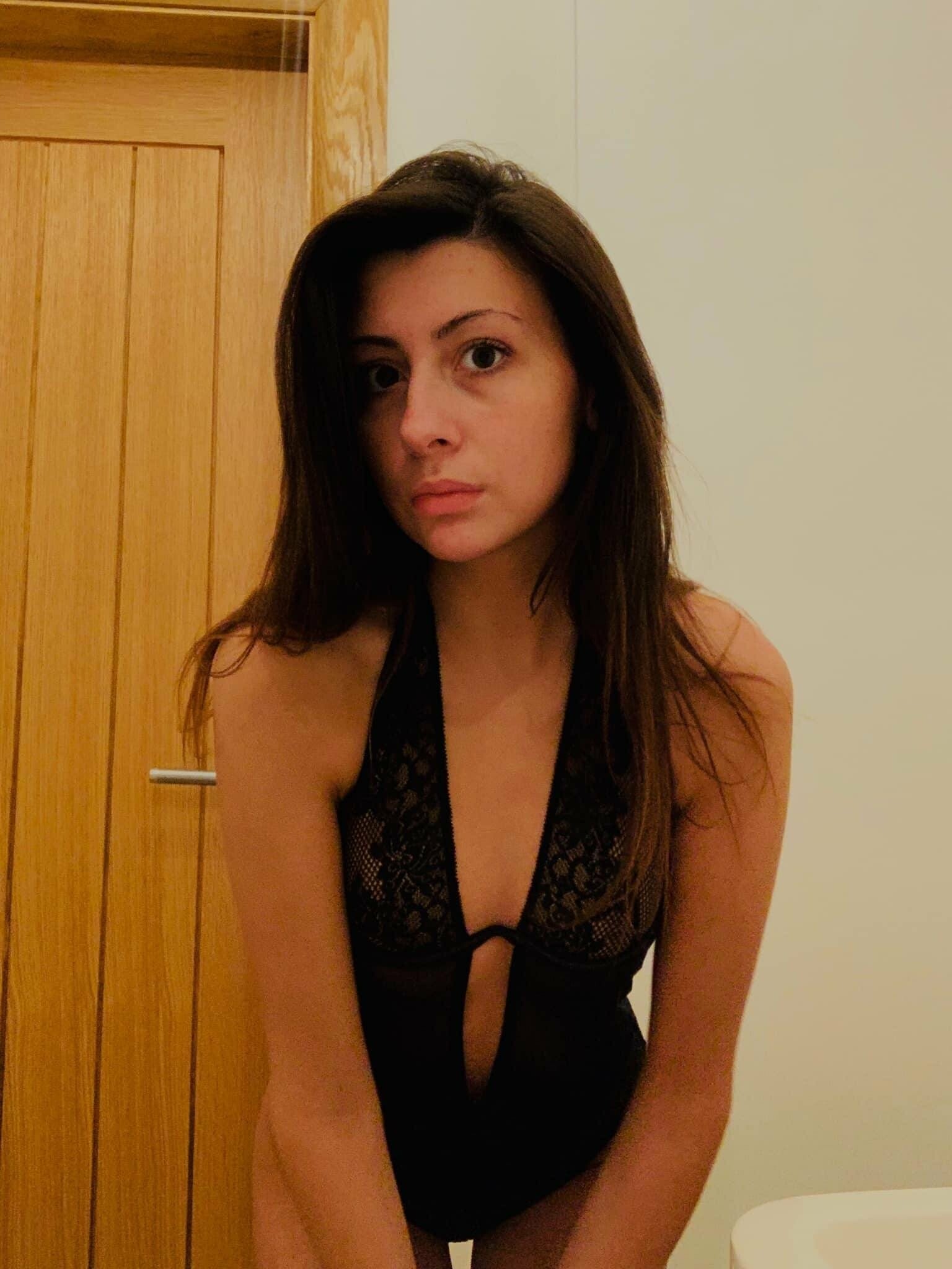 Leakedbb charlottepickering14 234