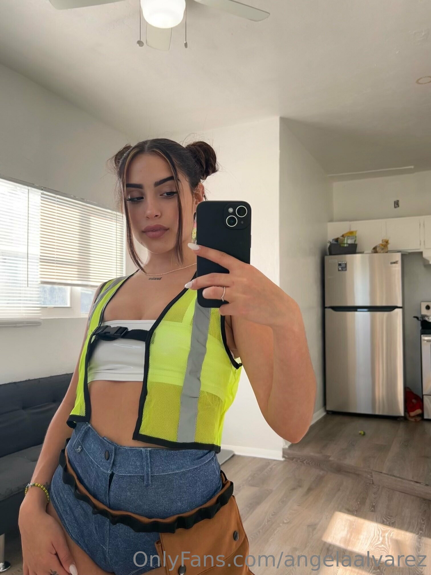 Thotbook botCOM20is20our20home  84
