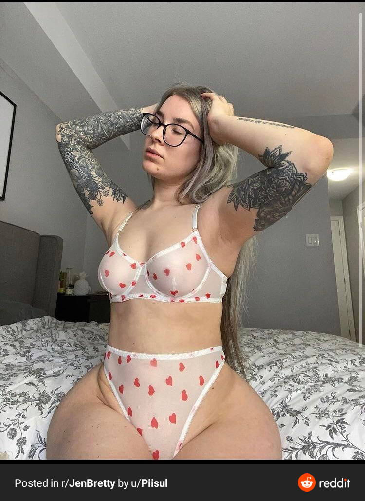 TheRealJenBretty20Images20810