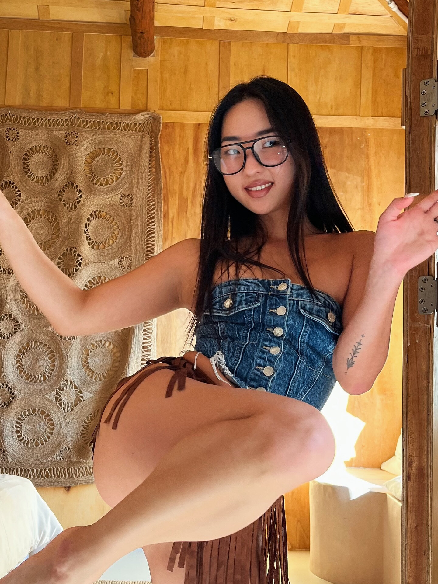 Visit20thotbook botio20for20MORE201330