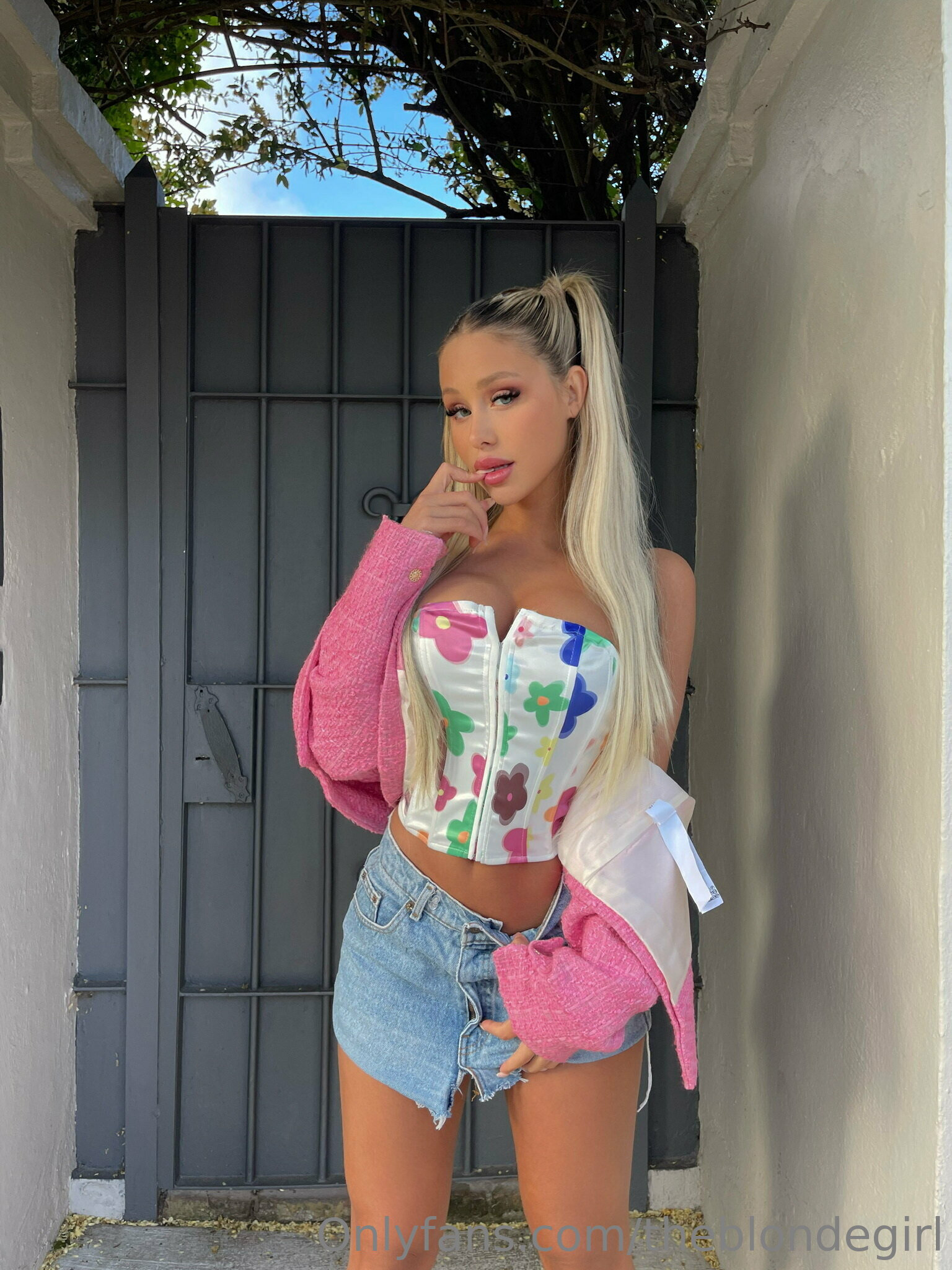 Visit20thotbook bot20for20MORE200010