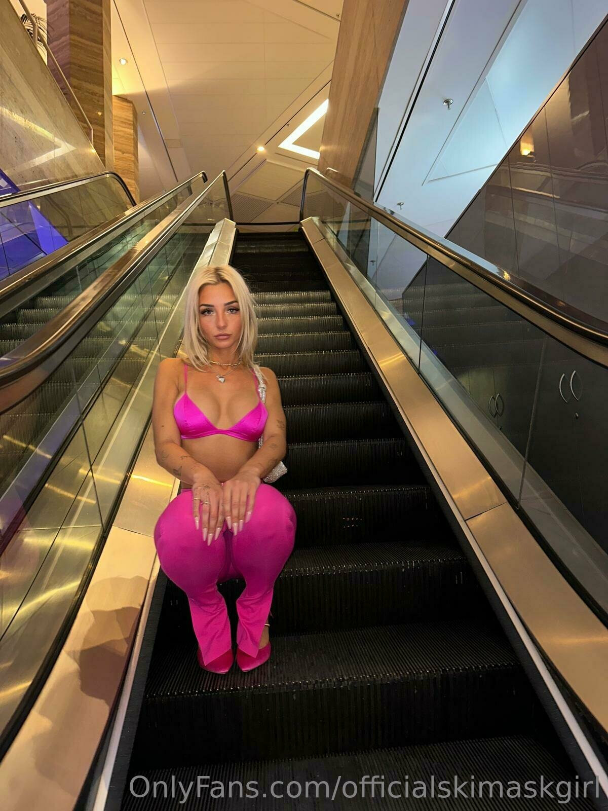 40thotbook bot20on20telegram201105