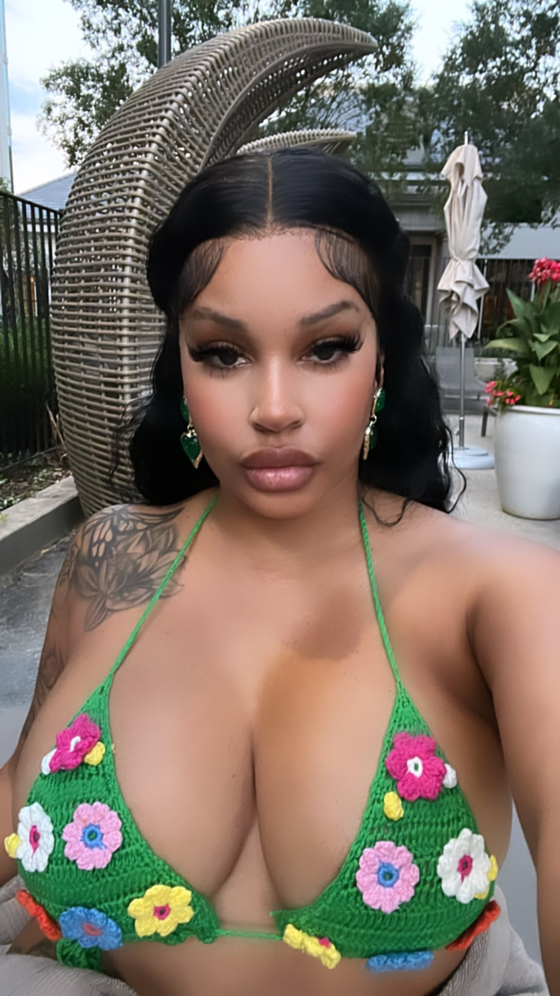 Visit20thotbook botio20FOR20MORE20220042028229
