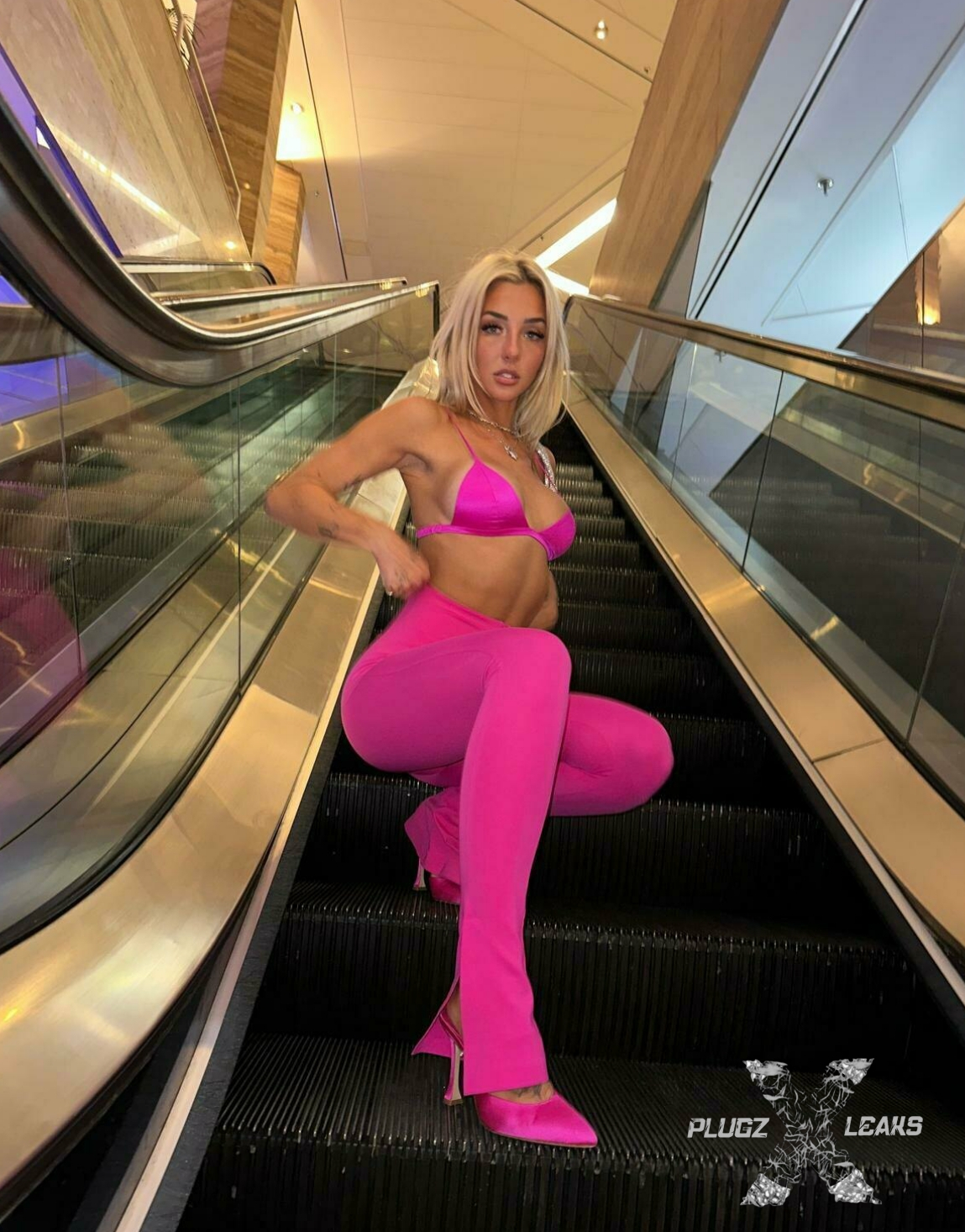 1000185998-jpg.472019