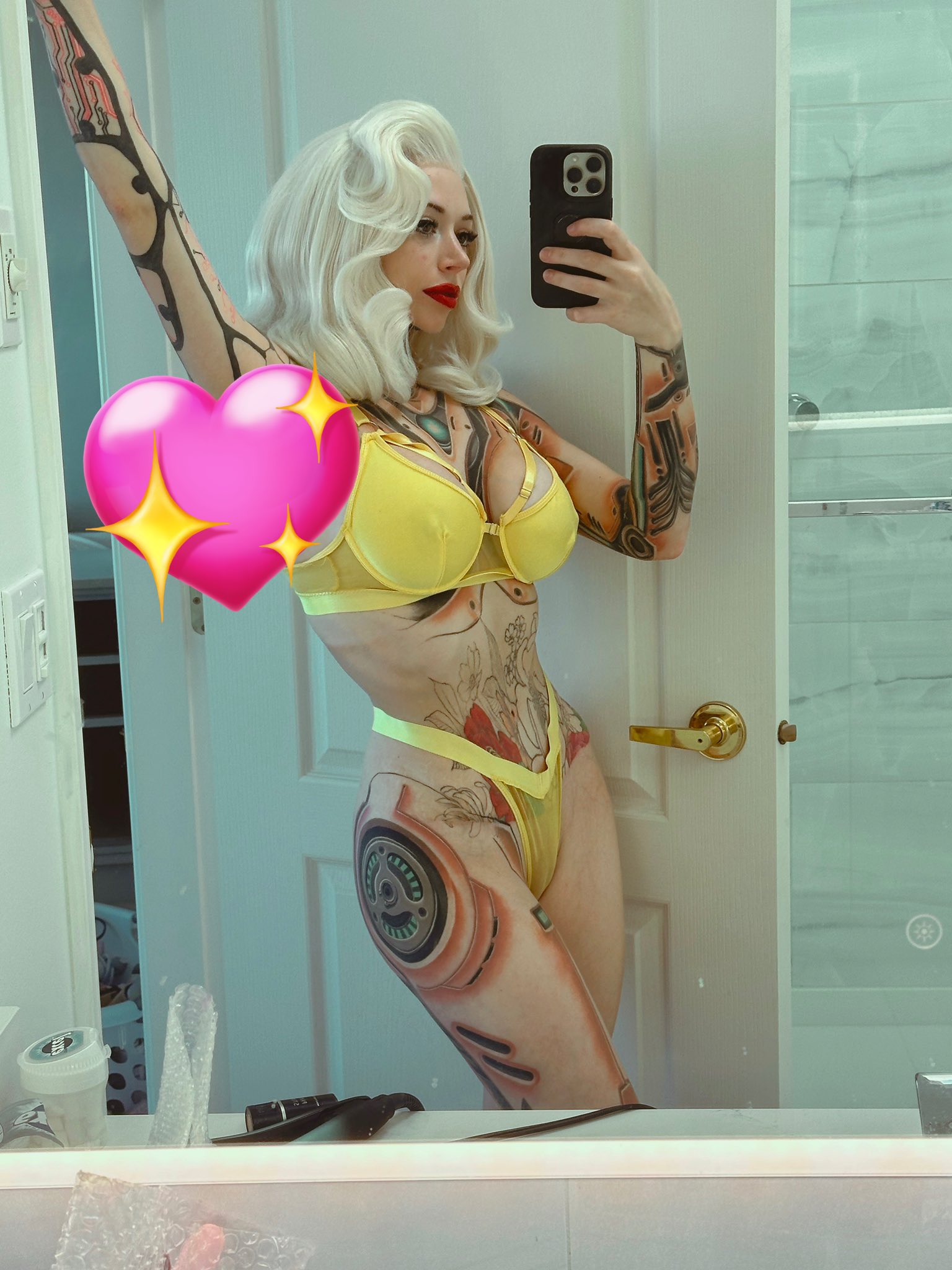 GWQXD7gbQAAJYJE.jpg:large