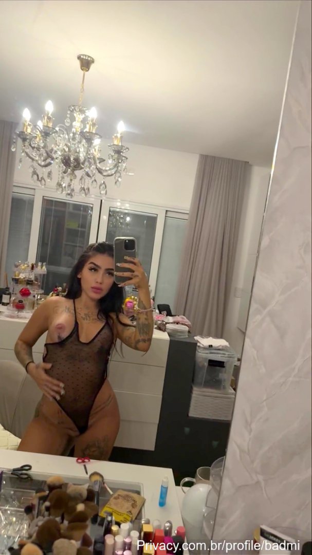 Mc-Mirella-Nude-Mirror-Selfie-OnlyFans-Video-Leaked-1.jpg
