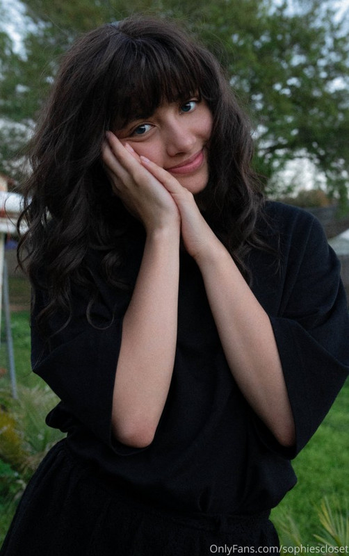 Sophiescloset00.jpg